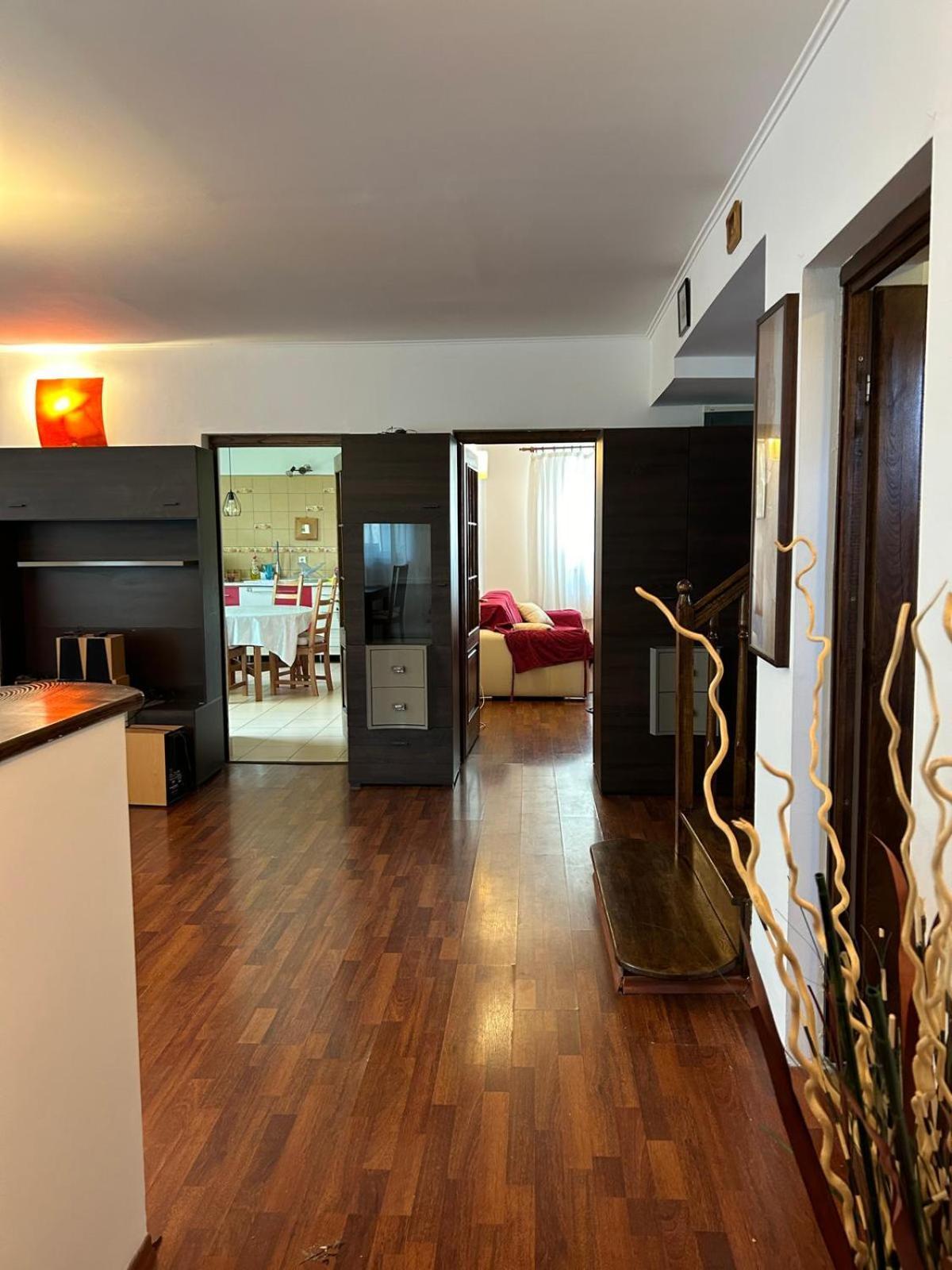 Vila De Inchiriat Aproape De Therme באלוטשטי מראה חיצוני תמונה